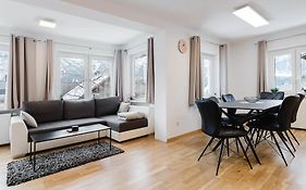 Moderne Ferienwohnung Mit Bergblick